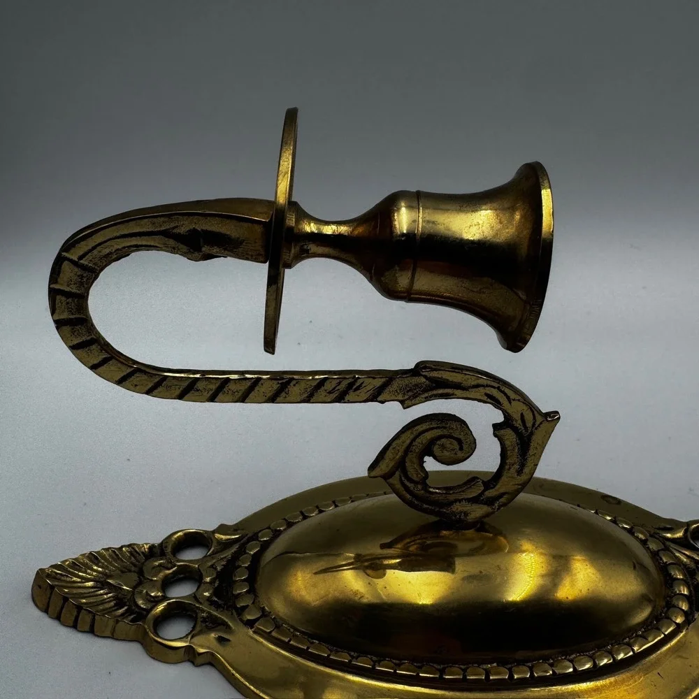 Vintage Solid Brass Wall Sconce Candle Holder‎ Ornate Scrolled Oval Backplate